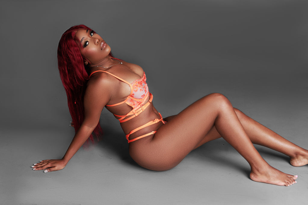 Grinder lingerie set